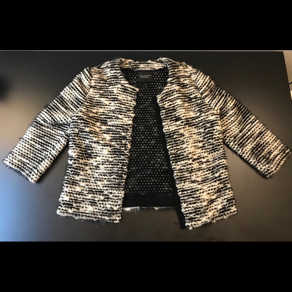 St. John Couture size 6 black and white sweater